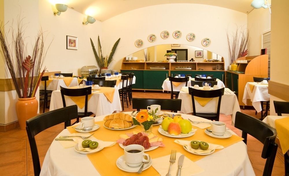 Hotel Malá Strana Praga Restaurante foto